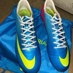 2012 MERCURIAL VAPOR 9 AG